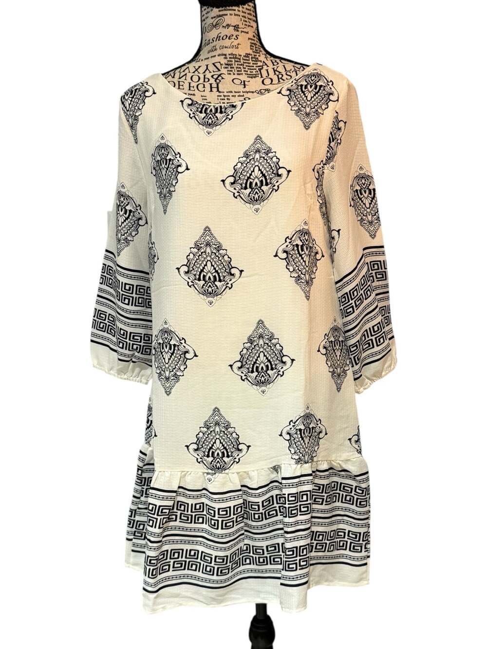 NWT Fraiche by J Boho Medallion Print Tunic Dress Size Small Ivory Black